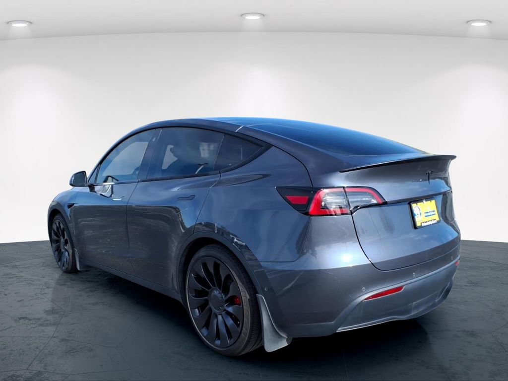 Used 2022 Tesla Model Y Performance image 11