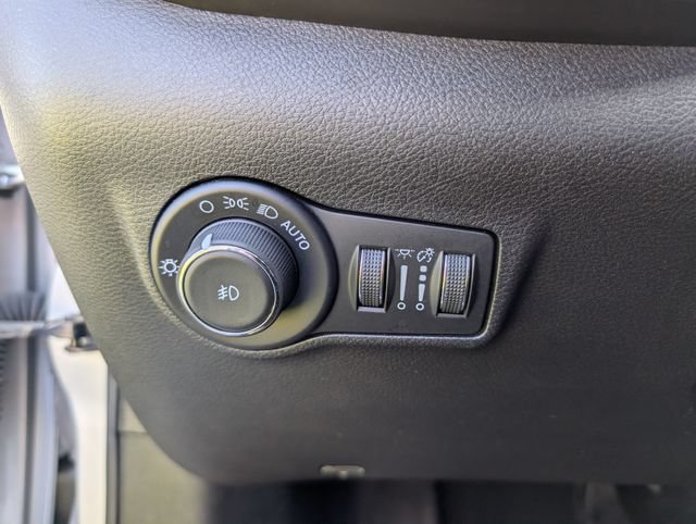 Used 2024 Jeep Compass Latitude AWD/4WD image 12