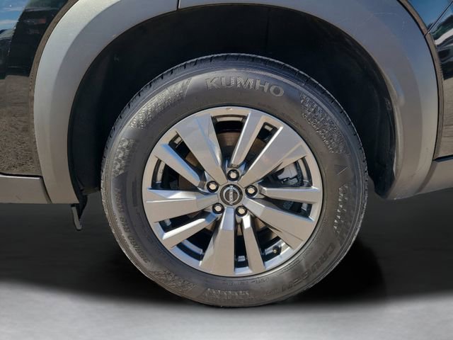 Used 2025 Nissan Pathfinder SV image 12