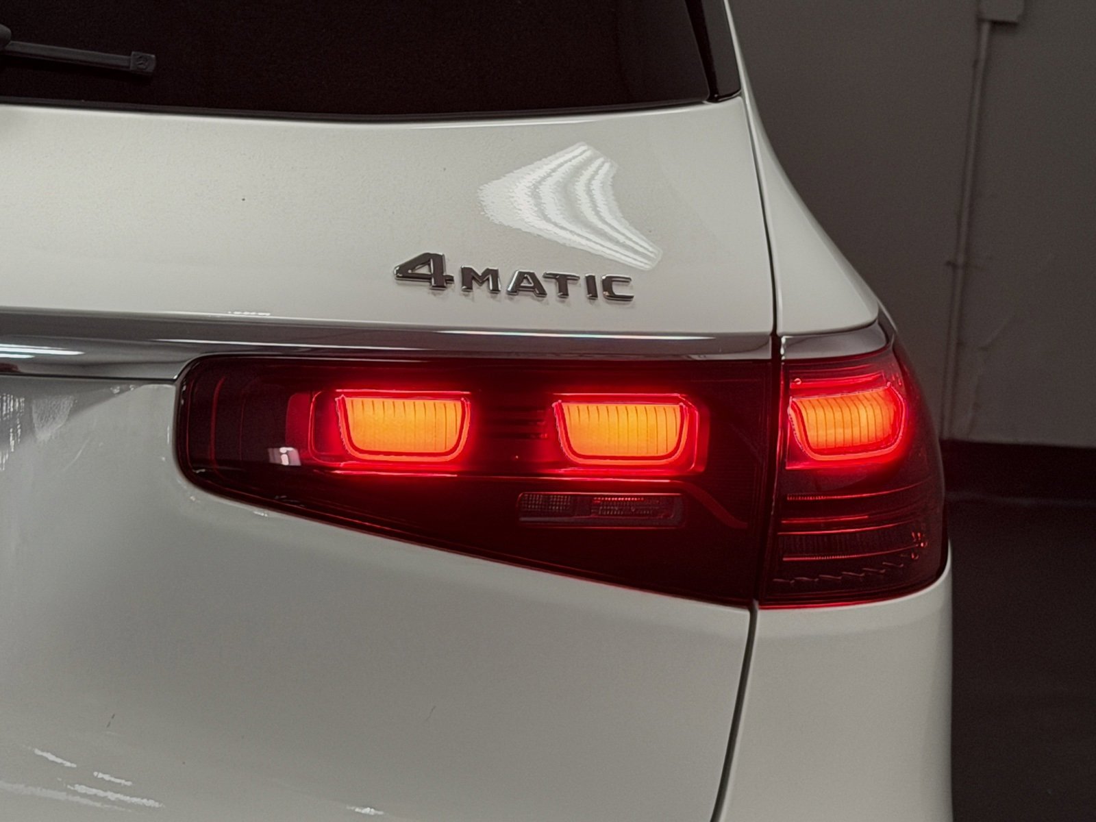 Used 2024 Mercedes-Benz GLS 450 4MATIC image 14