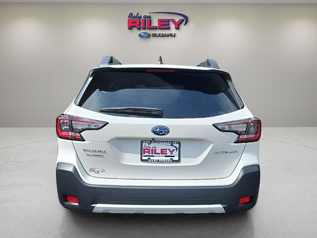 Certified 2025 Subaru Outback Limited image 4