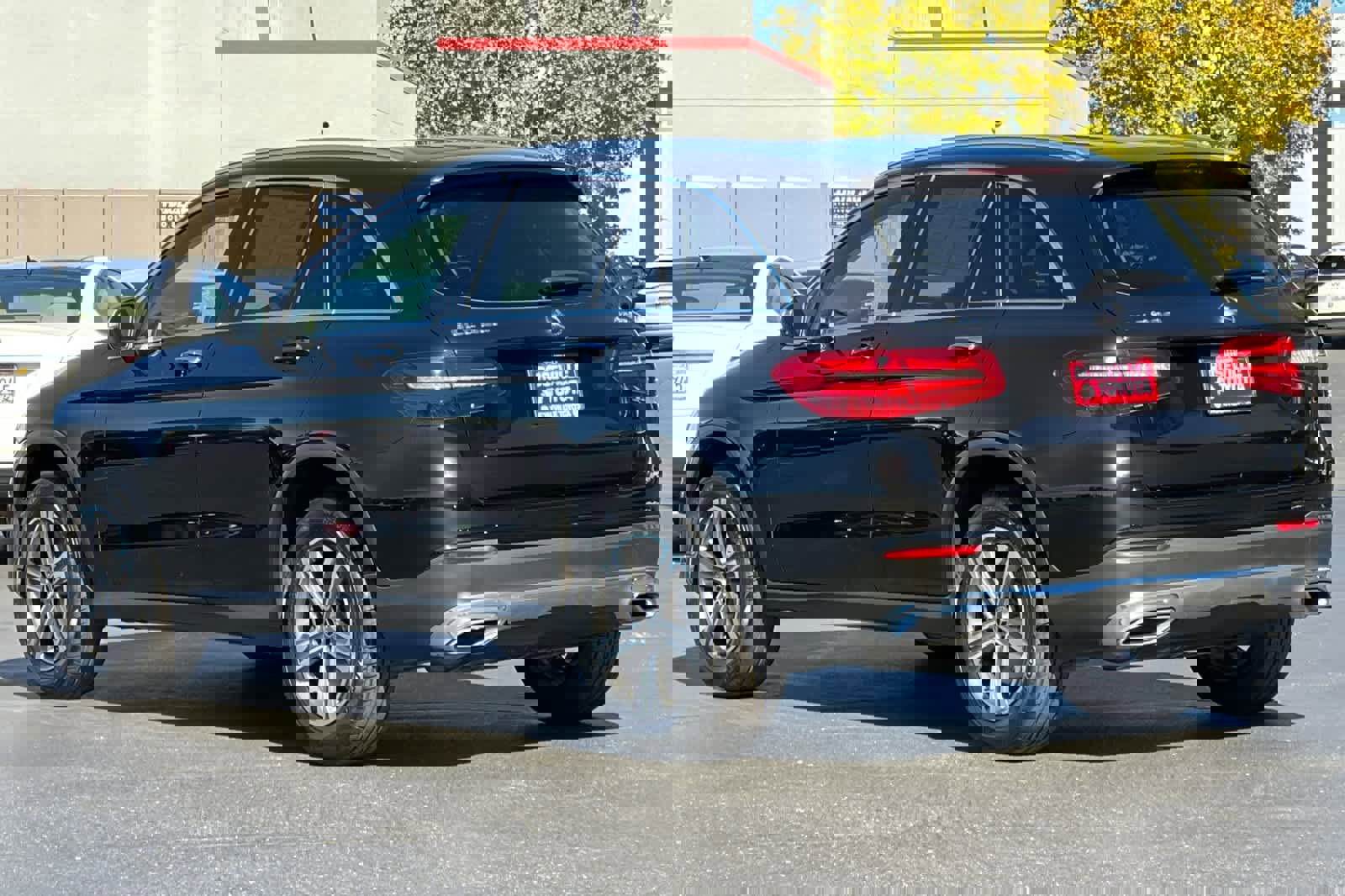 Used 2019 Mercedes-Benz GLC 300 4MATIC image 7