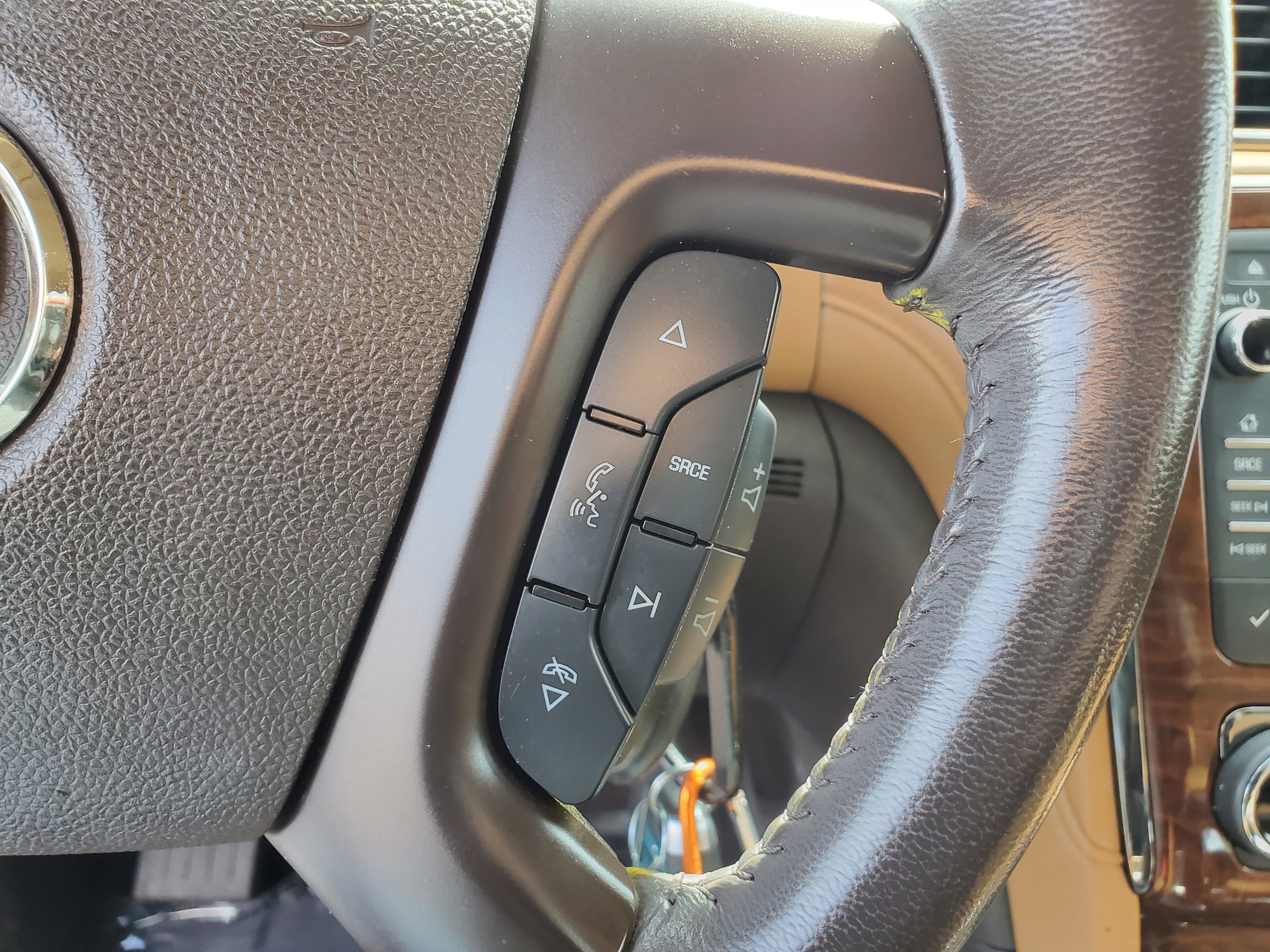 Used 2014 Buick Enclave Leather FWD image 18