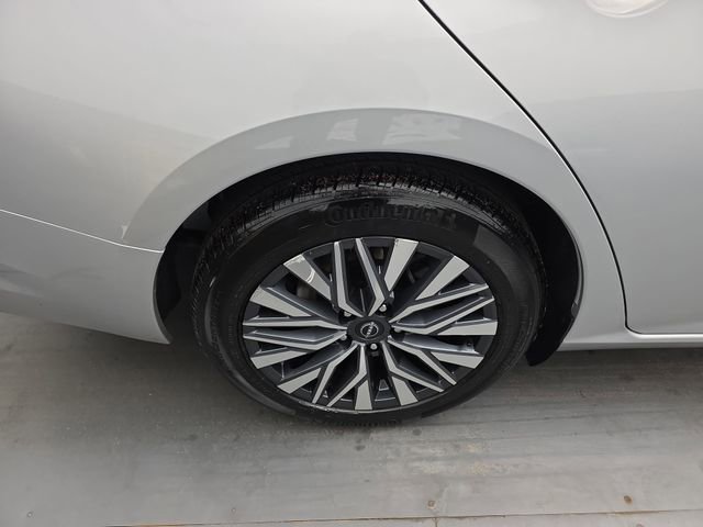 Used 2024 Nissan Altima 2.5 SV image 20