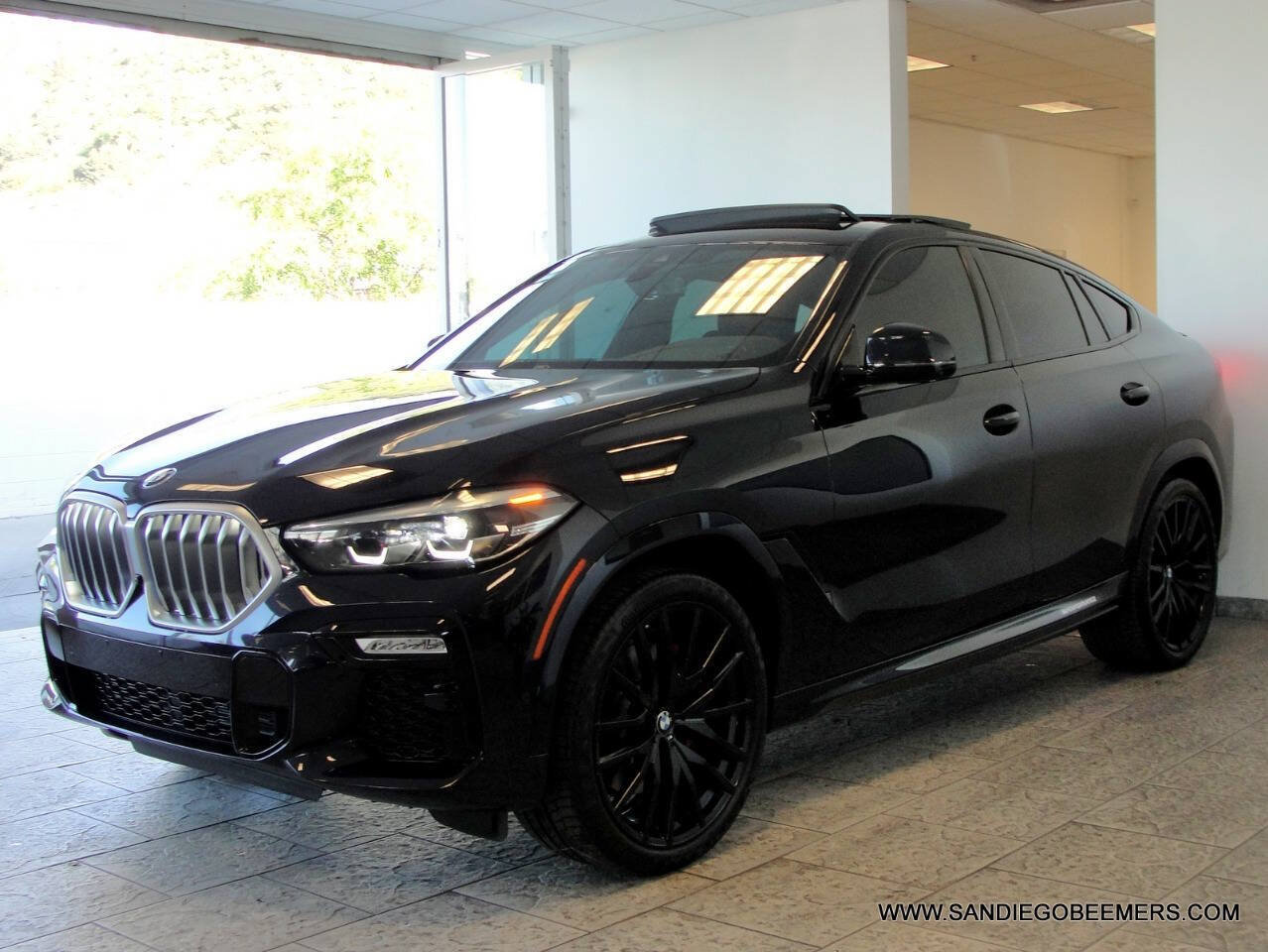 Used 2021 BMW X6 xDrive40i w/ M Sport Package AWD/4WD image 27