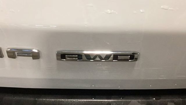 Used 2025 GMC Acadia Elevation AWD/4WD image 23