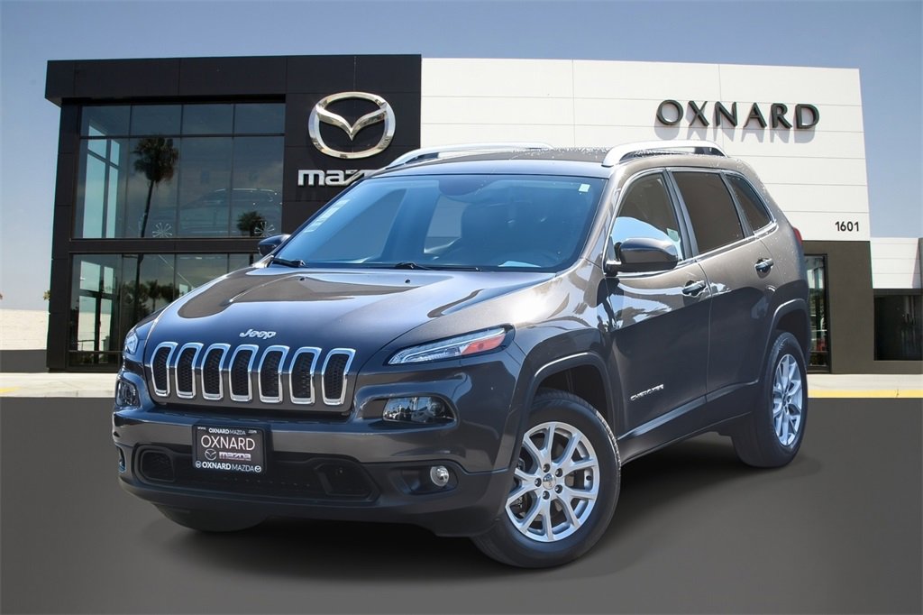 Used 2018 Jeep Cherokee Latitude Plus w/ Cold Weather Group