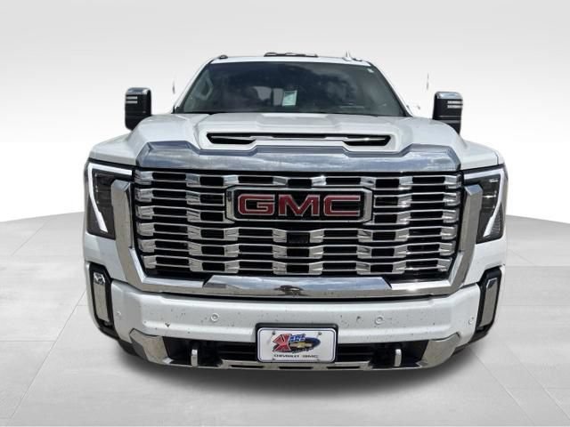 Used 2024 GMC Sierra 3500 Denali w/ Denali Reserve Package AWD/4WD image 8