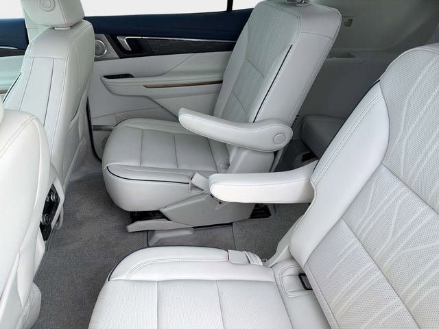 New 2026 Buick Enclave Avenir w/ Super Cruise Package image 12