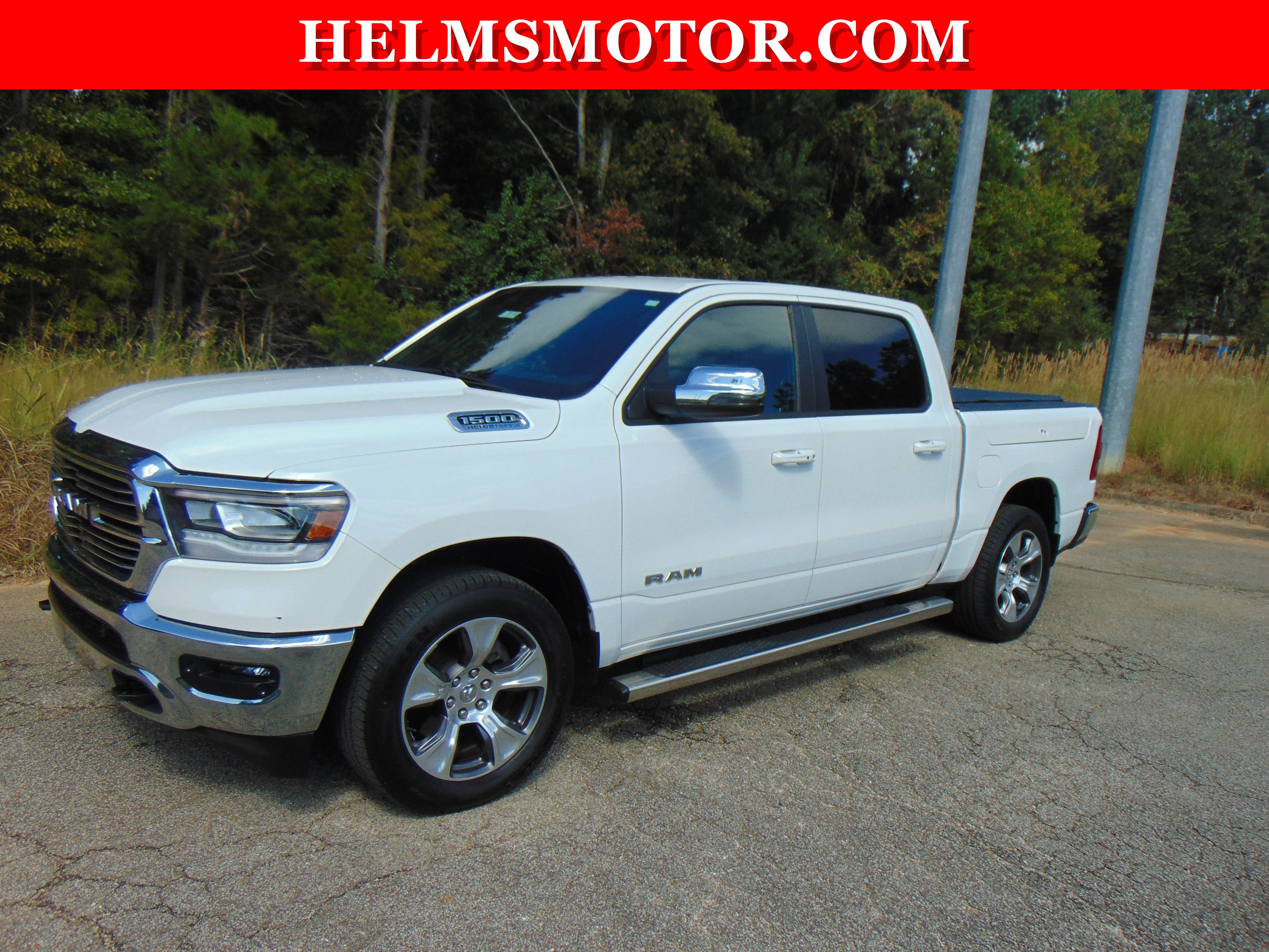 Used 2024 RAM 1500 Laramie AWD/4WD image 3