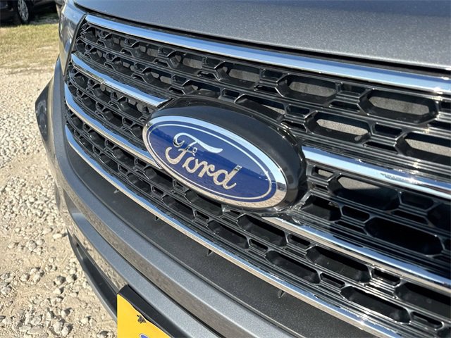 Certified 2022 Ford Explorer XLT w/ Equipment Group 202A image 33