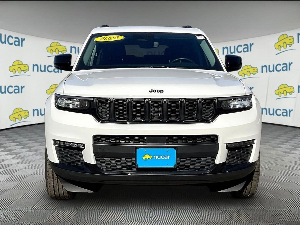 Used 2022 Jeep Grand Cherokee L Limited w/ Black Appearance Package AWD/4WD image 2