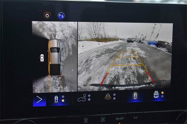 Certified 2023 Chevrolet Colorado Trail Boss w/ Technology Package image 28