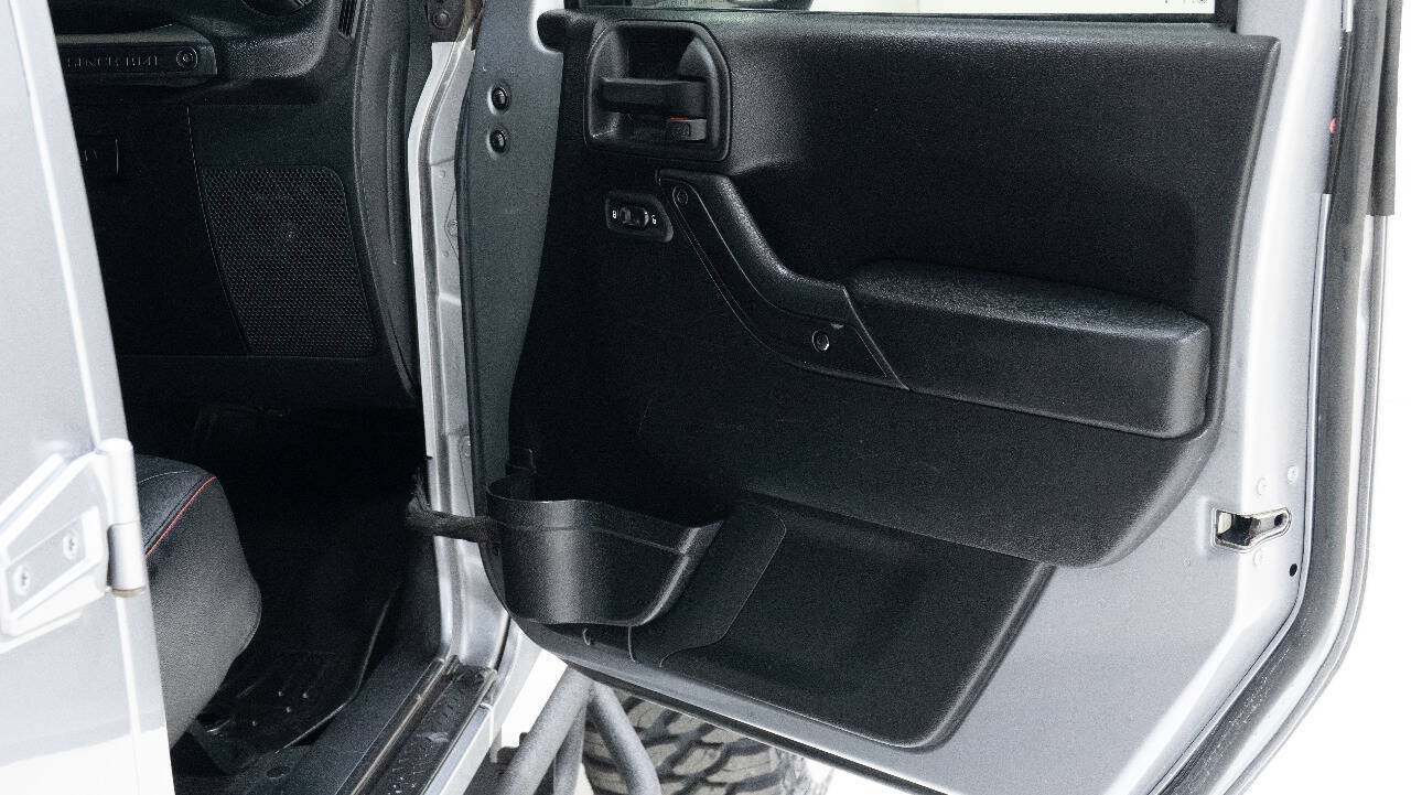 Used 2016 Jeep Wrangler Unlimited Sport w/ Quick Order Package 24S AWD/4WD image 25