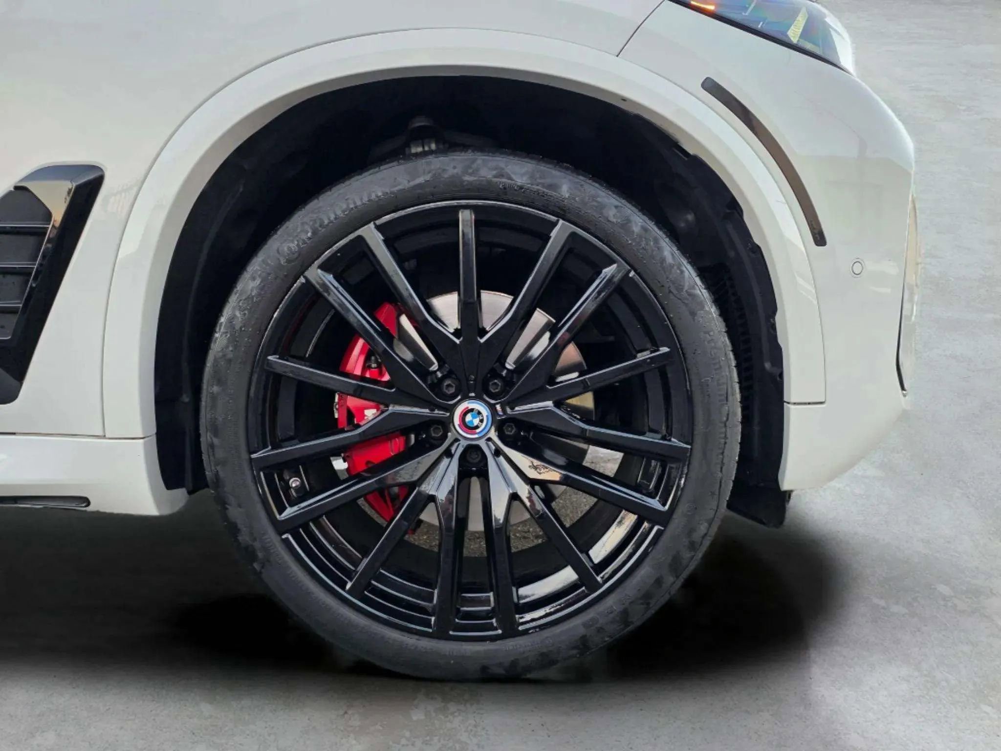 Used 2024 BMW X5 sDrive40i w/ M Sport Package image 55