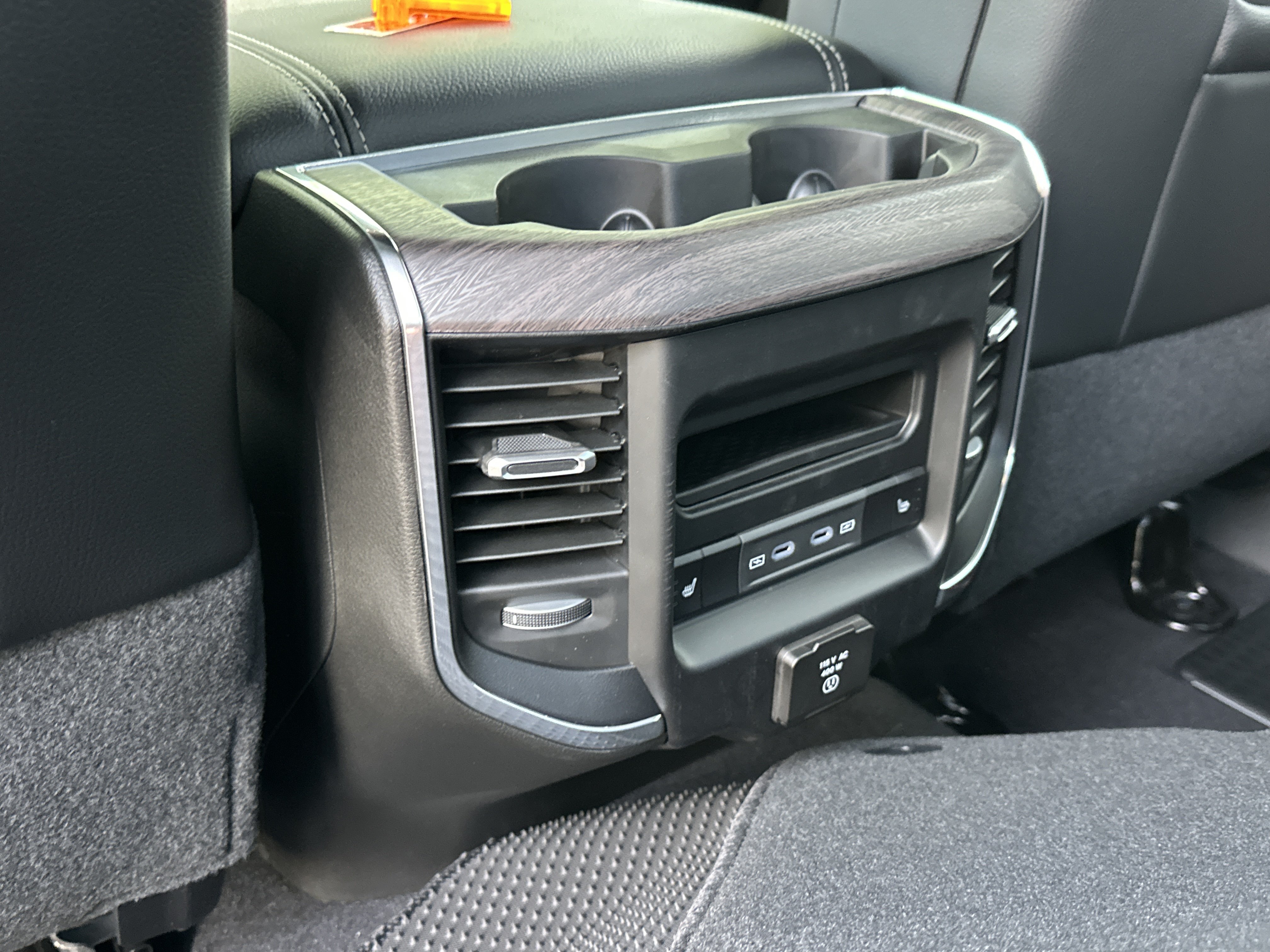 New 2027 RAM 2500 Laramie AWD/4WD image 32