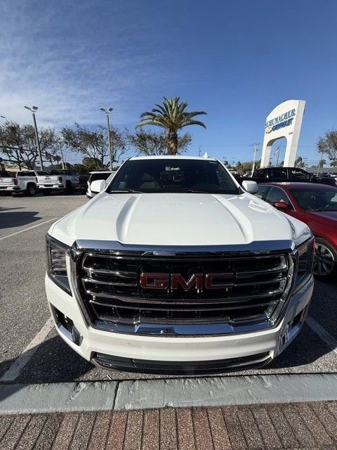 Used 2021 GMC Yukon SLT w/ SLT Premium Package image 1