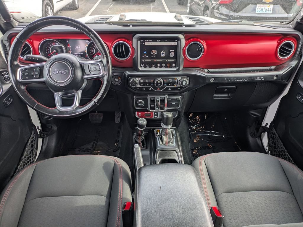 Used 2022 Jeep Wrangler Unlimited Rubicon w/ Cold Weather Group AWD/4WD image 25