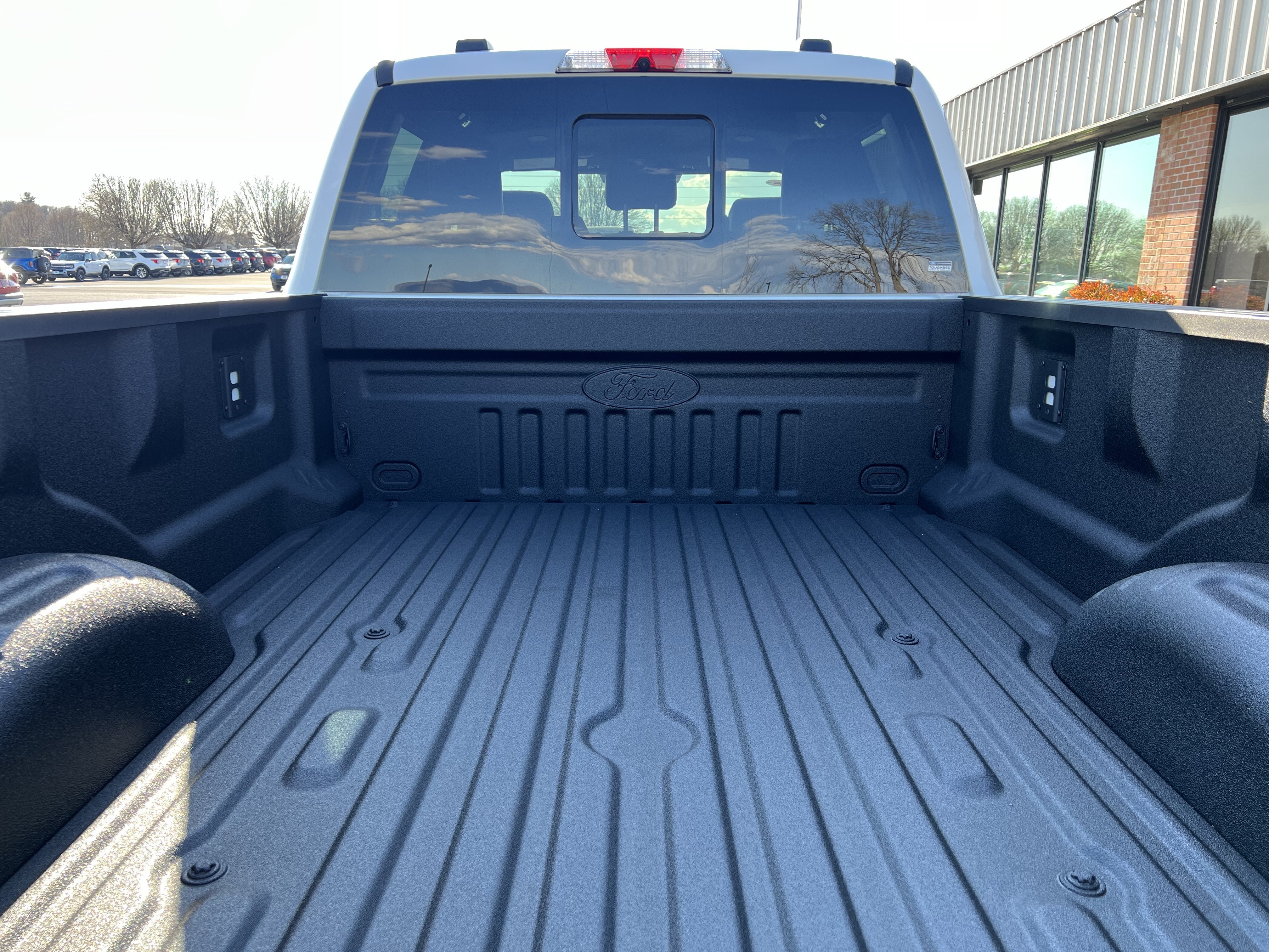 New 2026 Ford F350 Platinum w/ FX4 Off-Road Package AWD/4WD image 9