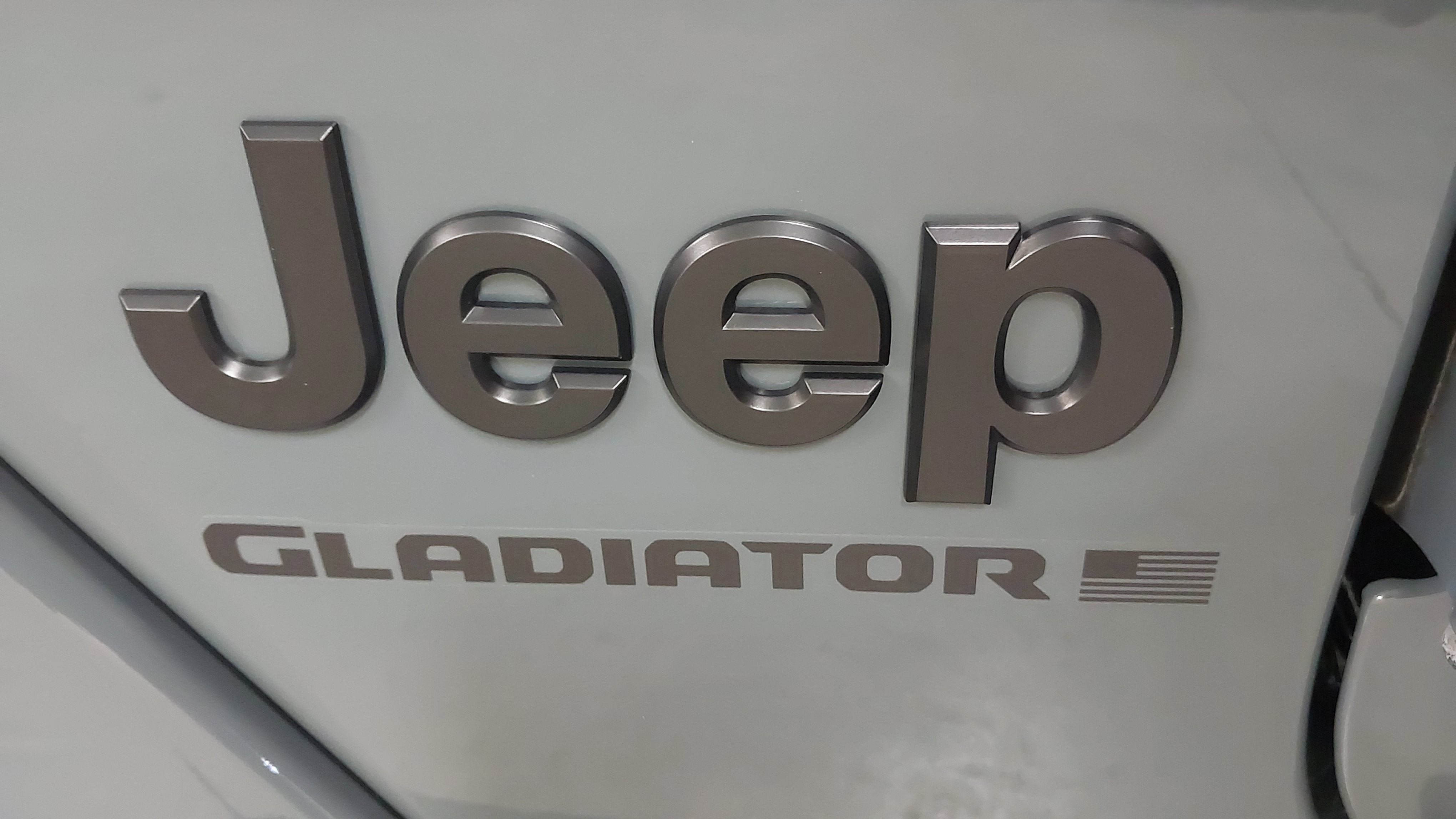 Used 2025 Jeep Gladiator Sport AWD/4WD image 17