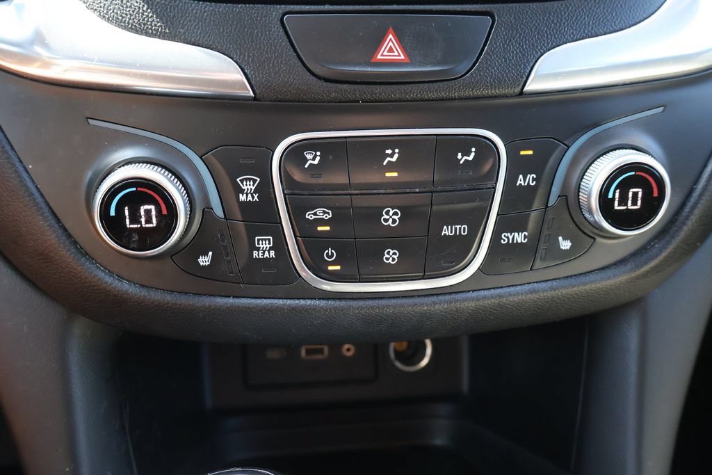 Used 2020 Chevrolet Equinox LT FWD image 28