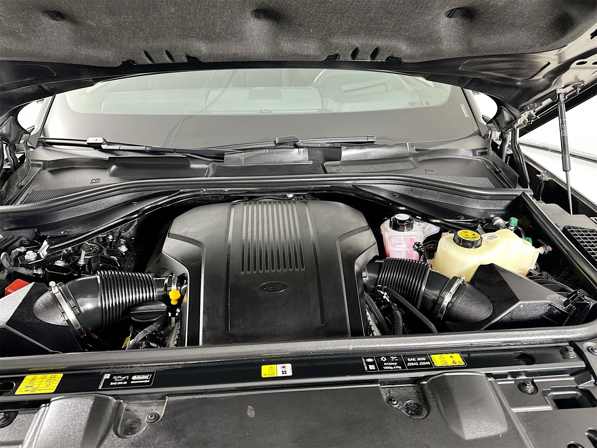 Used 2025 Land Rover Range Rover Long Wheelbase Autobiography image 33