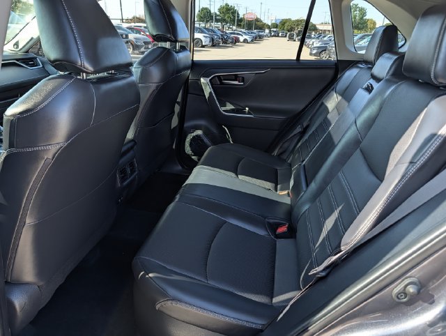Used 2020 Toyota RAV4 Limited w/ Limited Grade Weather Package AWD/4WD image 27