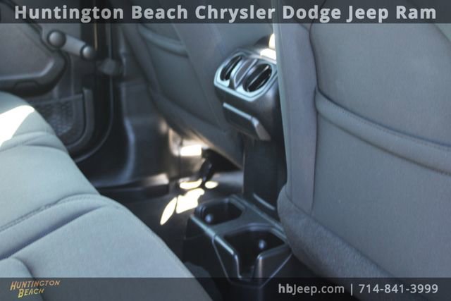Used 2023 Jeep Wrangler Sport AWD/4WD image 36