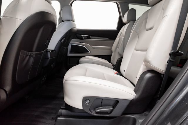 Used 2021 Kia Telluride S image 25