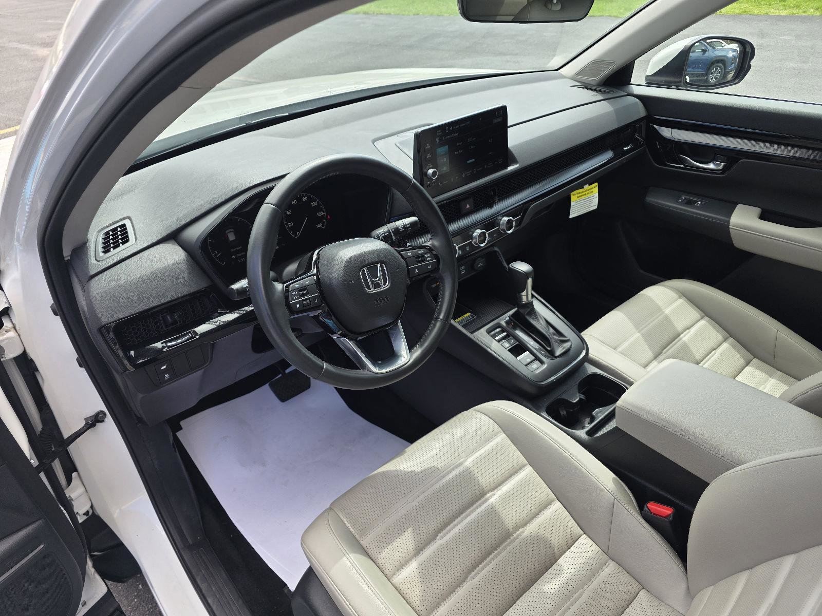 Used 2024 Honda CR-V EX-L image 11