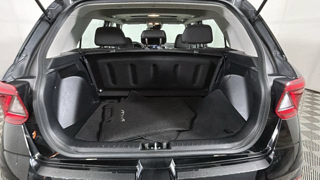 Certified 2023 Hyundai Venue SEL w/ Cargo Package FWD image 27