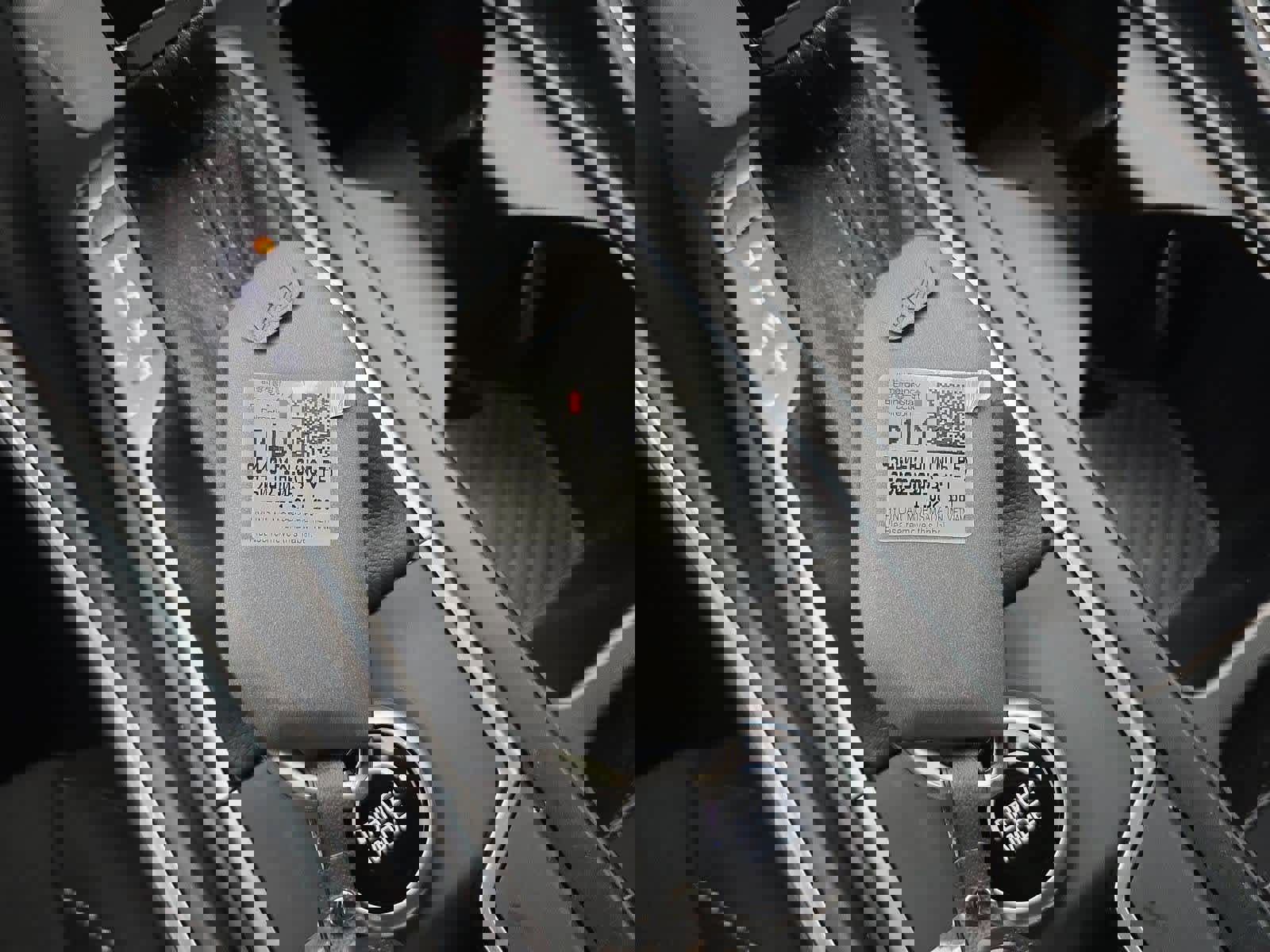 Certified 2025 Kia Sorento LX image 32