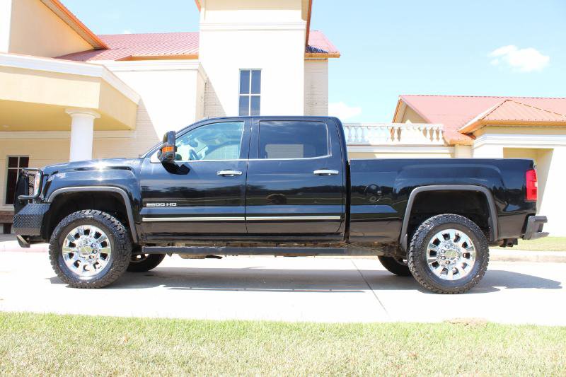 Used 2015 GMC Sierra 2500 SLT w/ Duramax Plus Package image 11