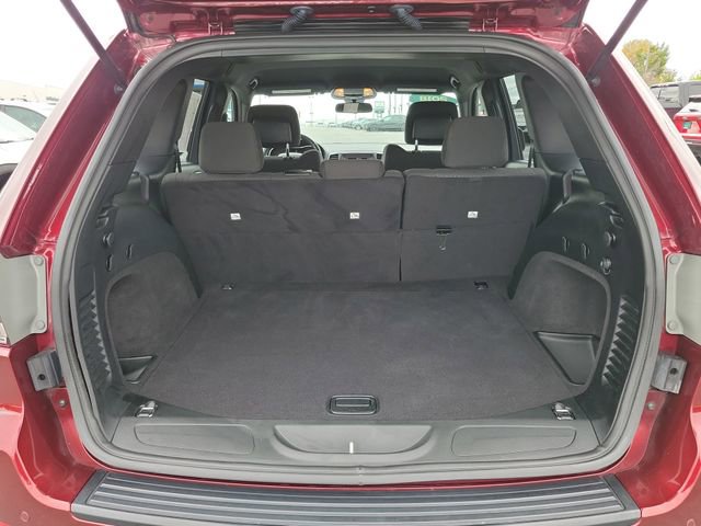 Used 2018 Jeep Grand Cherokee Laredo AWD/4WD image 12