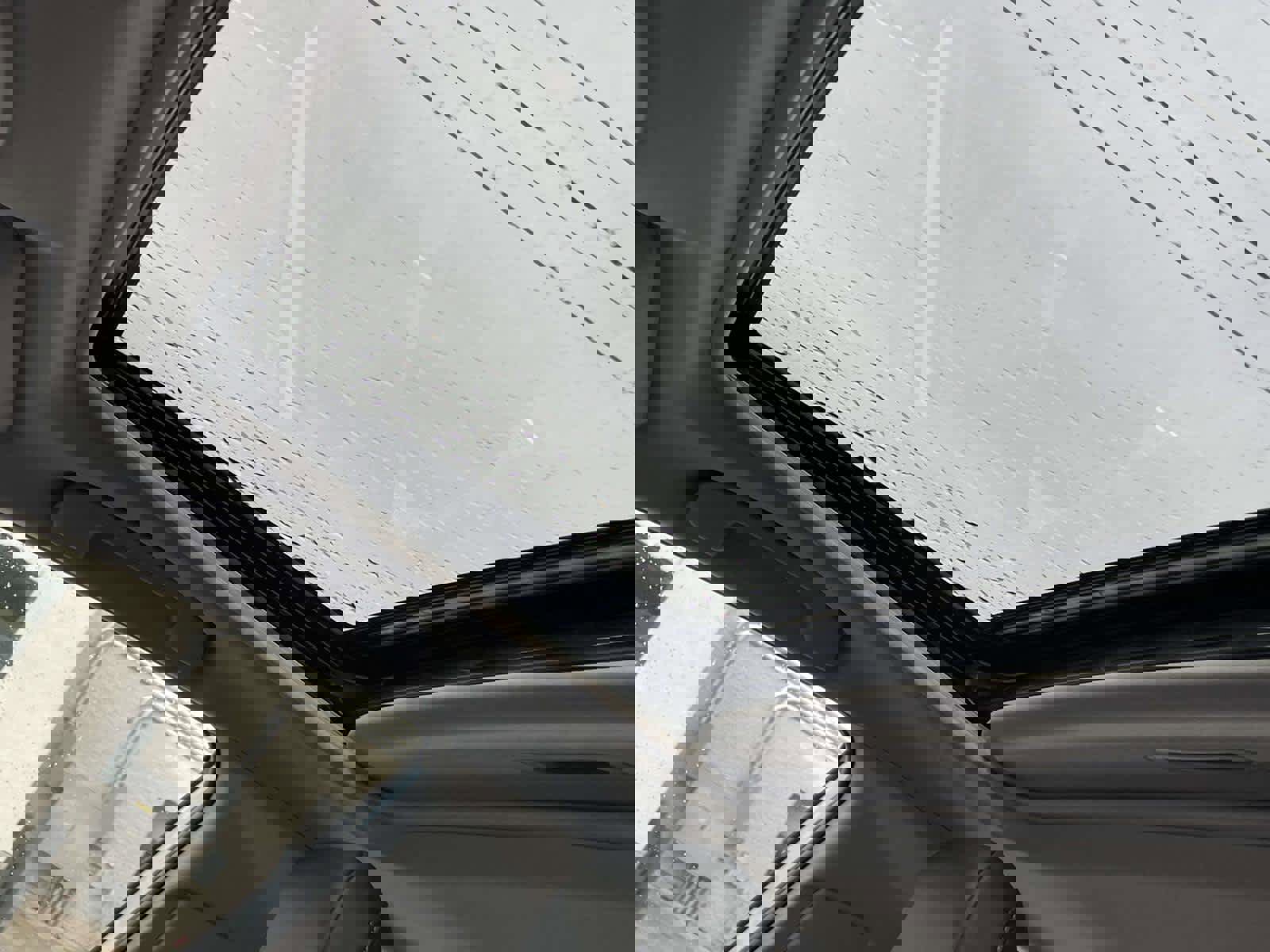 Used 2022 Toyota Camry XLE w/ Navigation Upgrade Package image 14