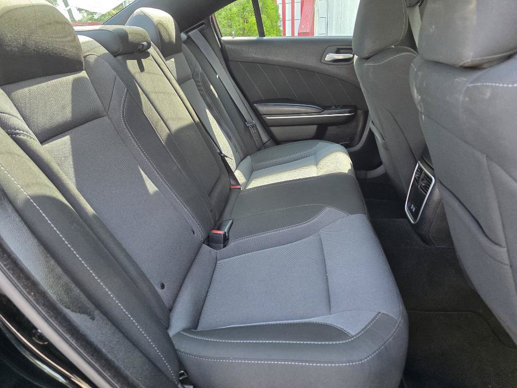 Used 2020 Dodge Charger SXT RWD image 29