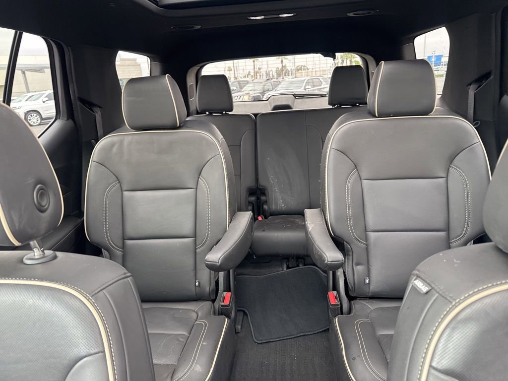 Certified 2023 Chevrolet Traverse Premier w/ Redline Edition FWD image 23