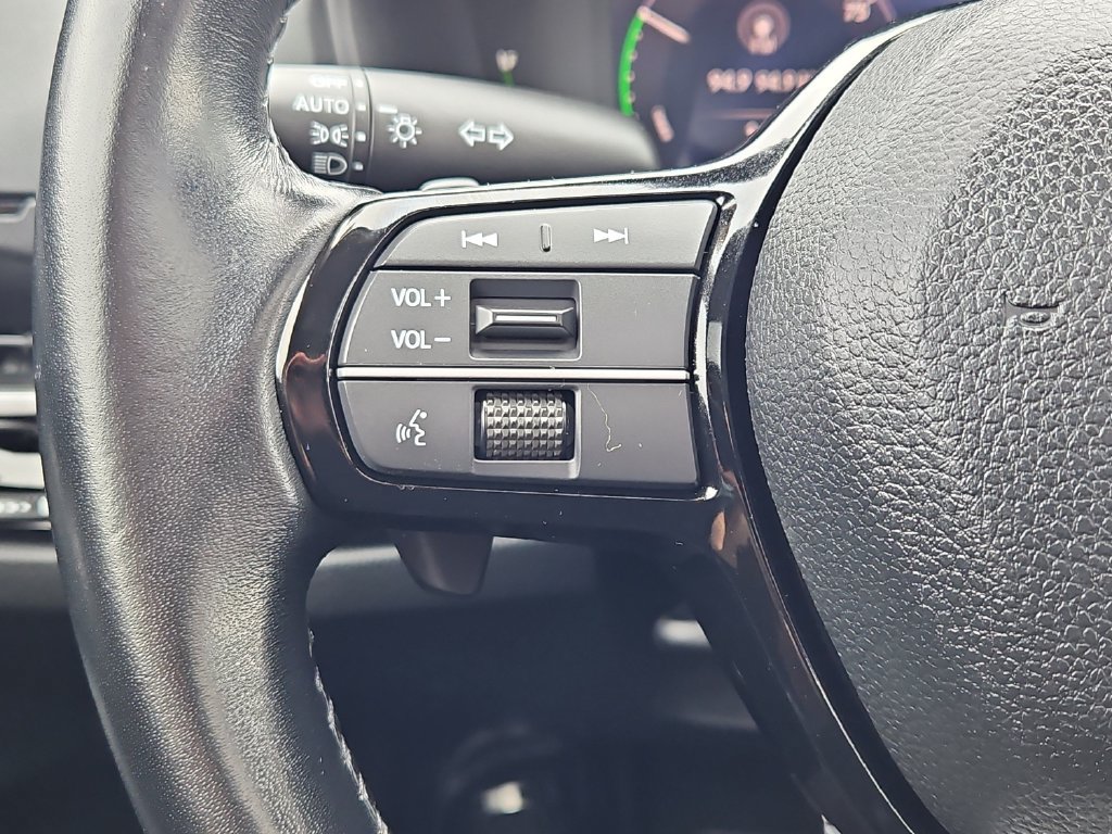 Certified 2024 Honda Accord Touring image 27
