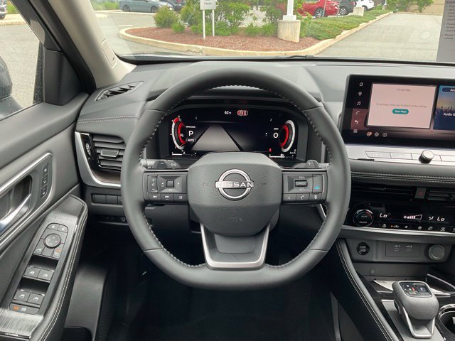 New 2026 Nissan Rogue Platinum AWD/4WD image 17