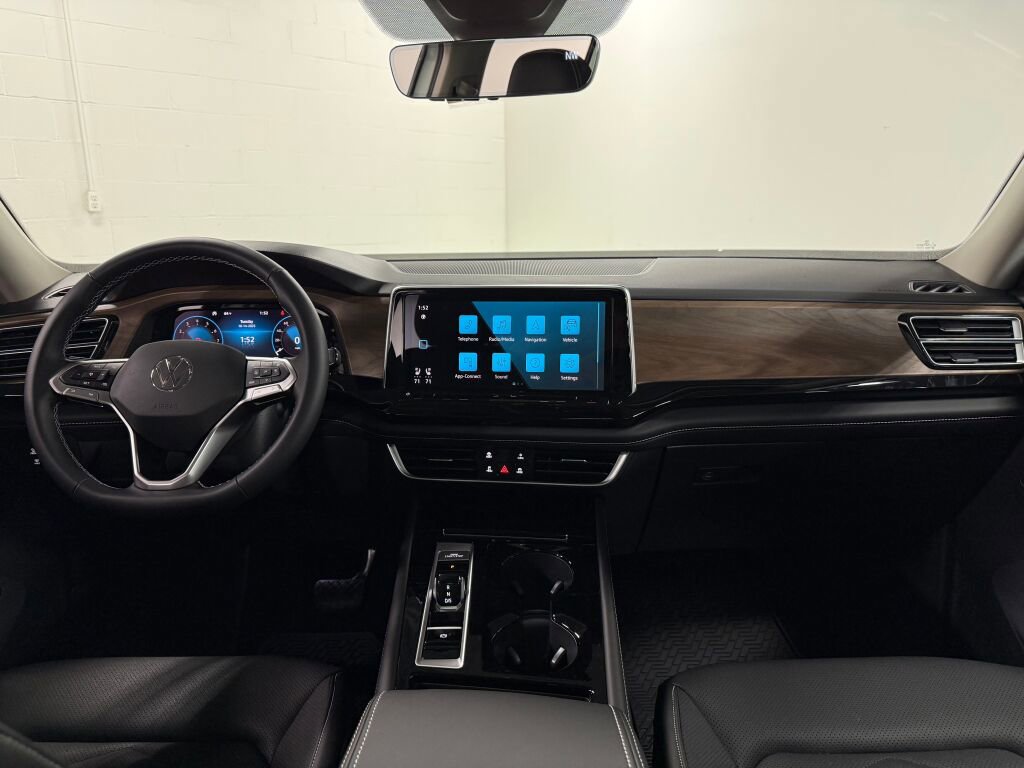 New 2026 Volkswagen Atlas SE image 11