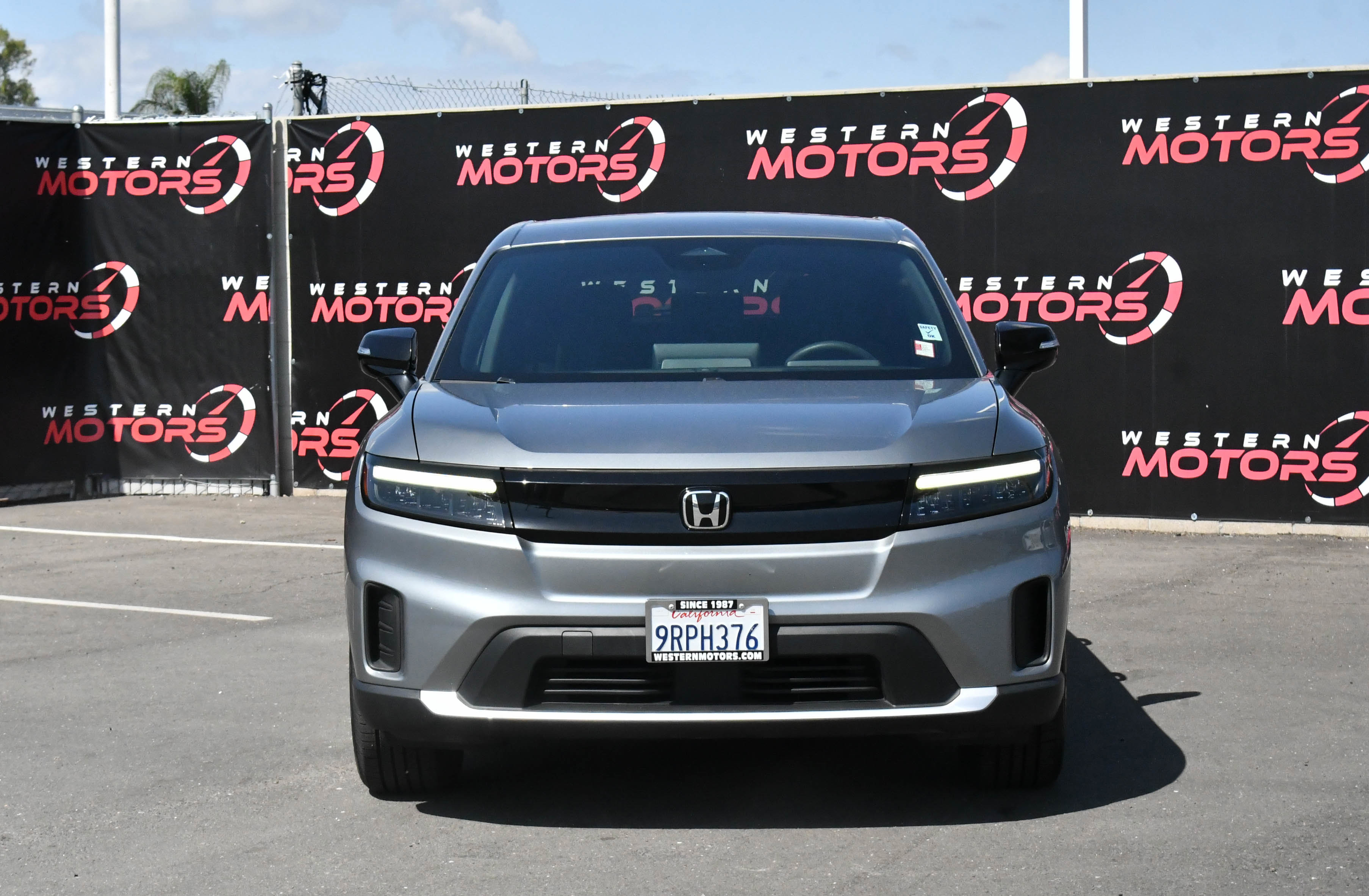 Used 2024 Honda Prologue EX image 2