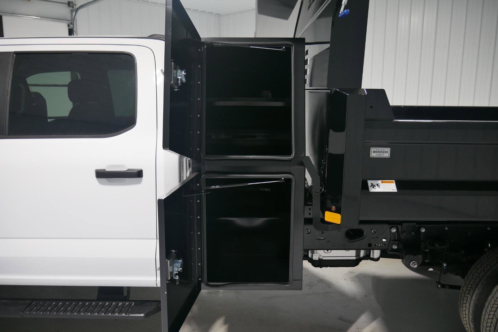 New 2026 Ford F550 4x4 Crew Cab image 21