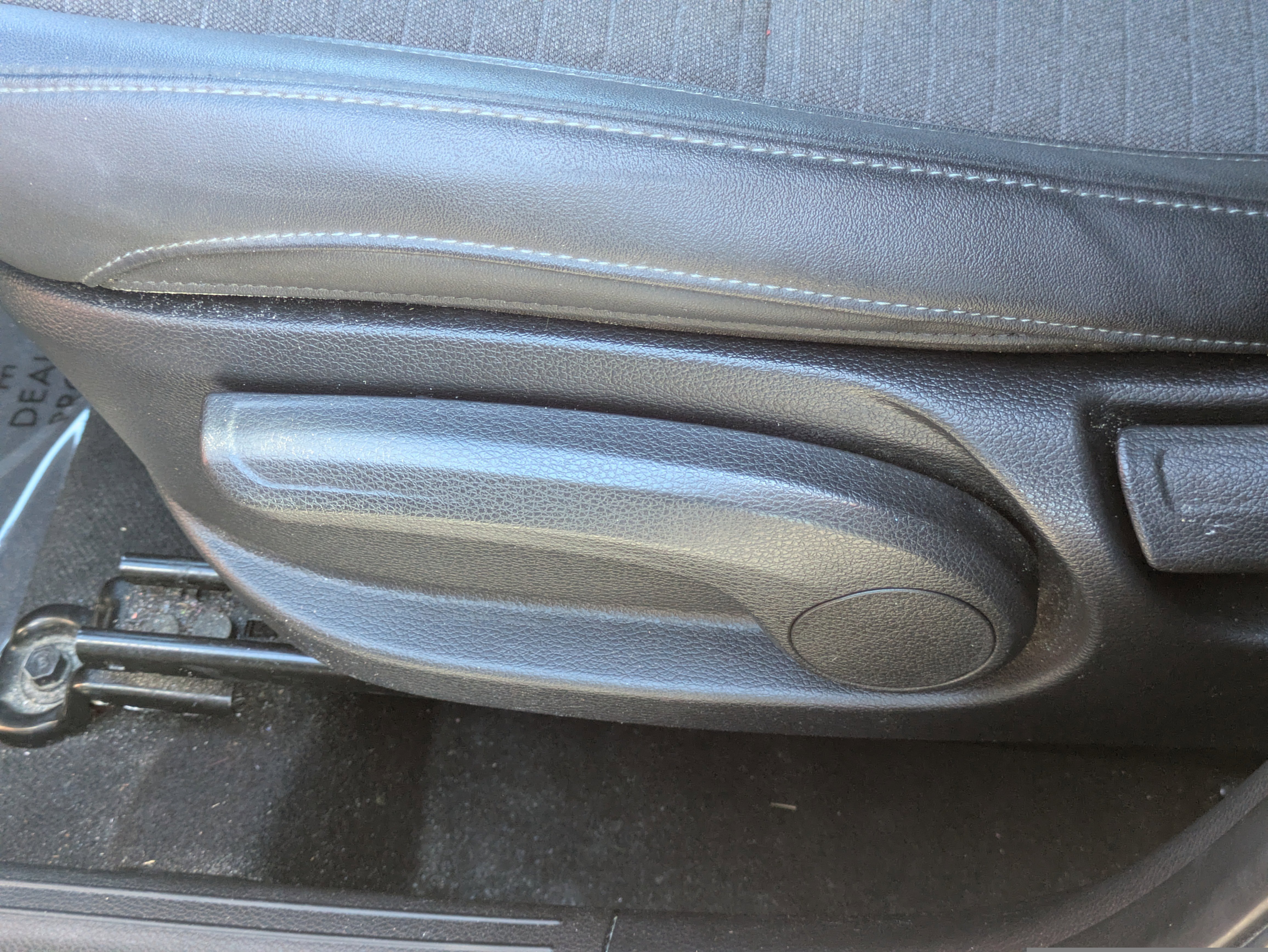 Used 2023 Kia Seltos S image 12