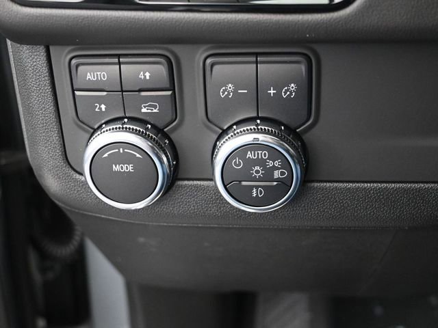 Used 2025 GMC Yukon XL Elevation image 37