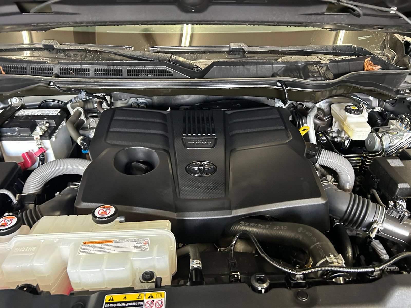 Used 2024 Toyota Tundra SR w/ SR Tow Package AWD/4WD image 34