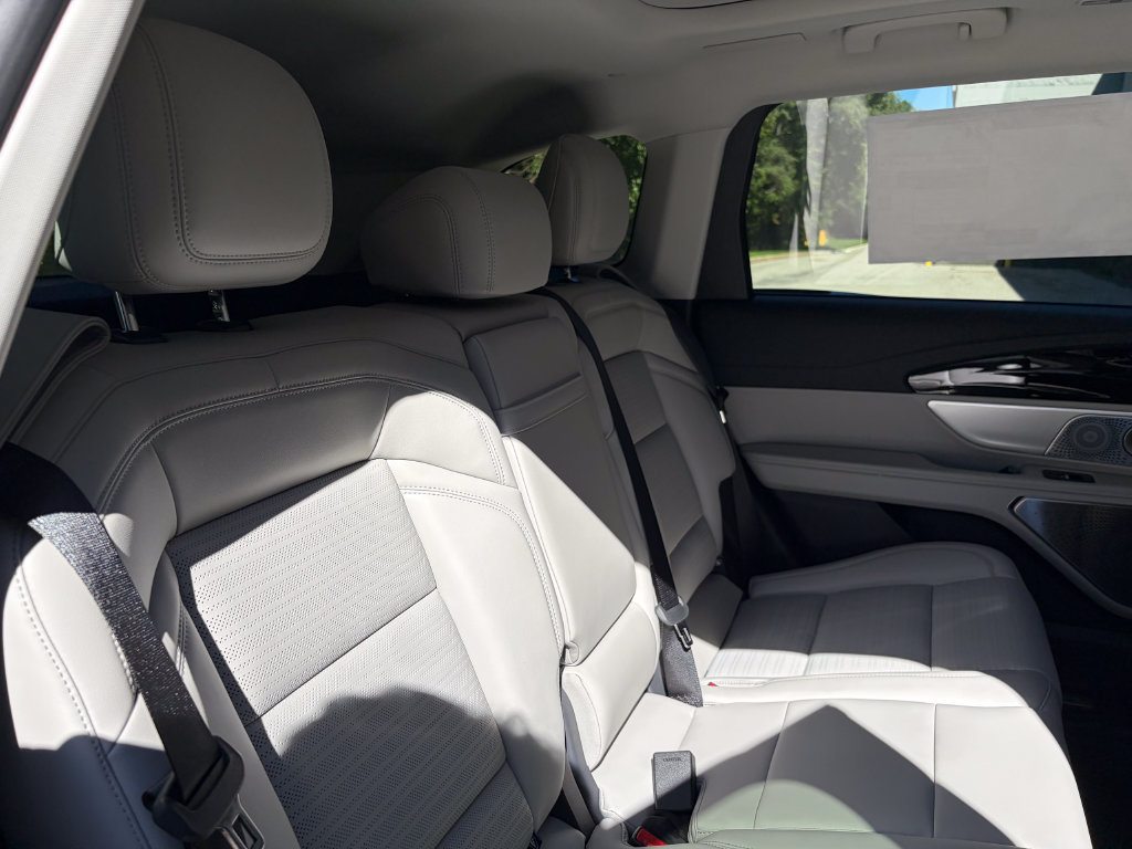 New 2026 Lincoln Nautilus Reserve AWD/4WD image 25
