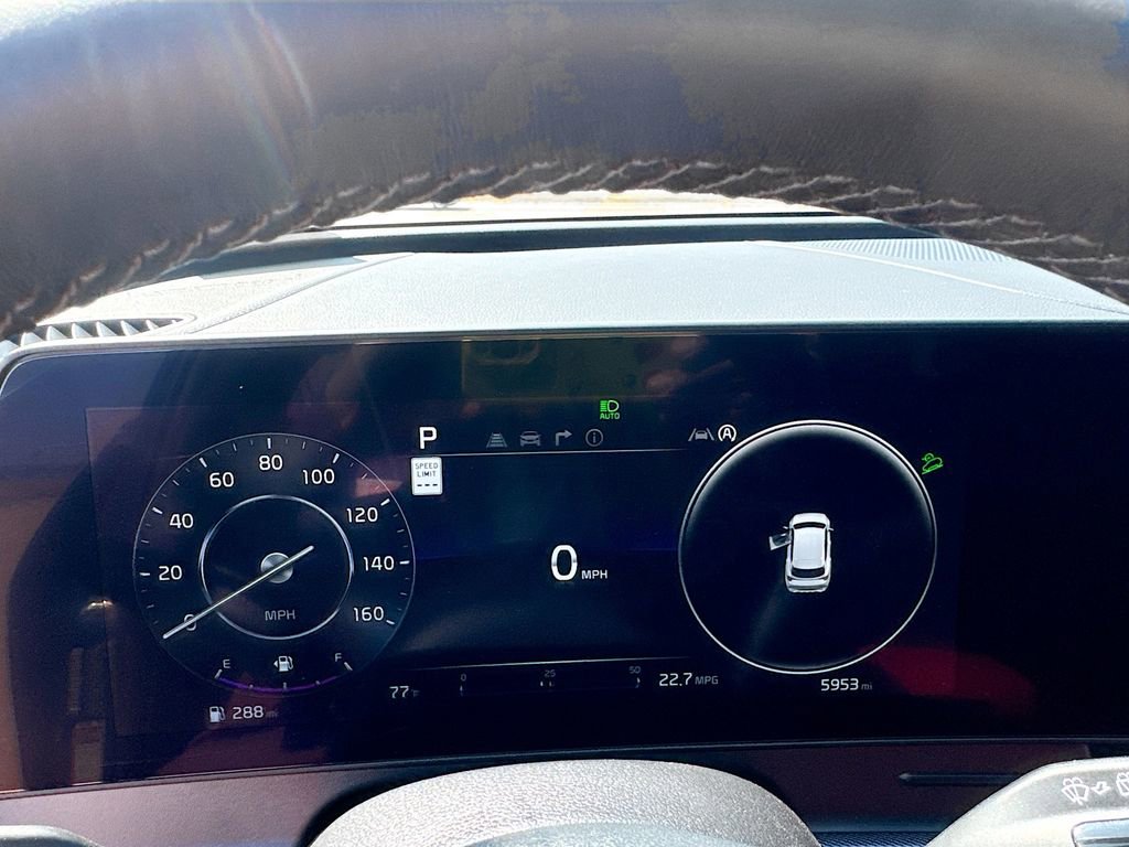 Used 2025 Kia Sportage SX image 15