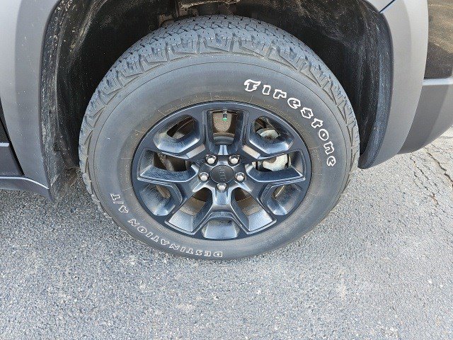 Used 2022 Jeep Cherokee Trailhawk w/ Comfort/Convenience Group image 10