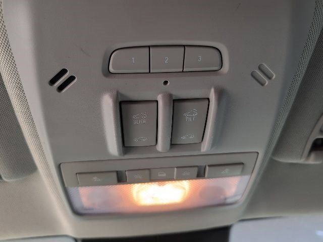 Used 2019 Buick Encore Essence image 30