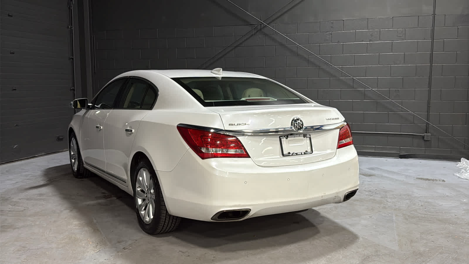 Used 2015 Buick LaCrosse Leather FWD image 6